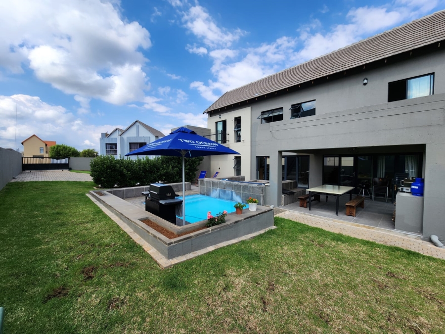 3 Bedroom Property for Sale in Leloko Lifestyle Estate North West